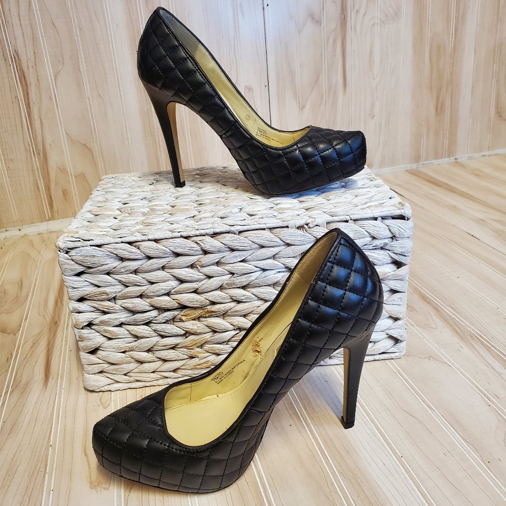 Bcbgeneration Pixie Dress Pumps Quilted Black Hee… - image 2